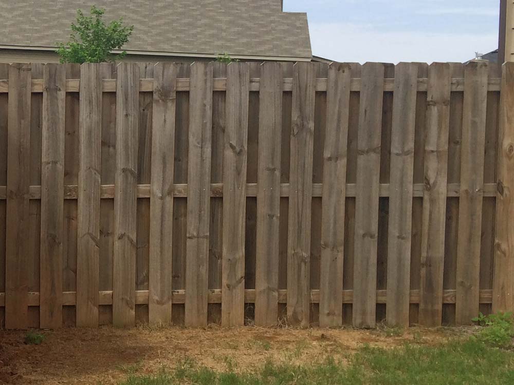 fence-stain-before